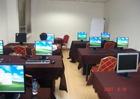 RH ProRent - Hyatt Regency Bandung : Sewa Komputer