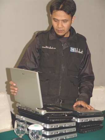 RH ProRent - Raja Sewa Laptop : PT. Visitek sewa Laptop 23 unit